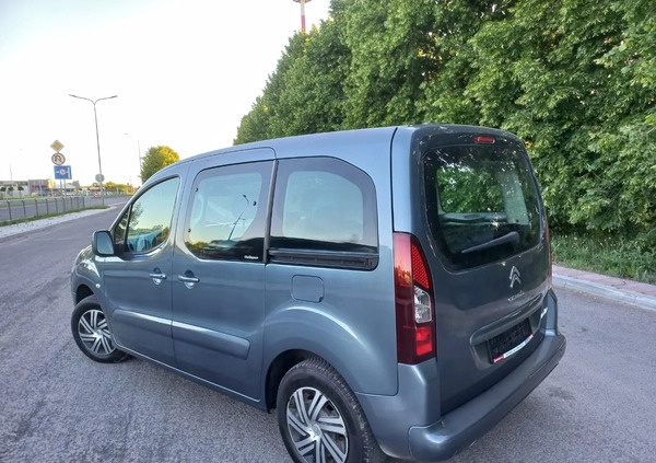 Citroen Berlingo cena 26900 przebieg: 220000, rok produkcji 2012 z Zamość małe 742